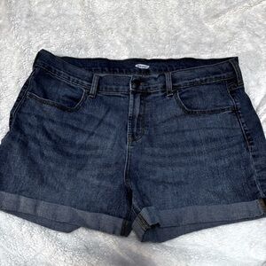 Old Navy Women Shorts Size 14 Cuffed shorts